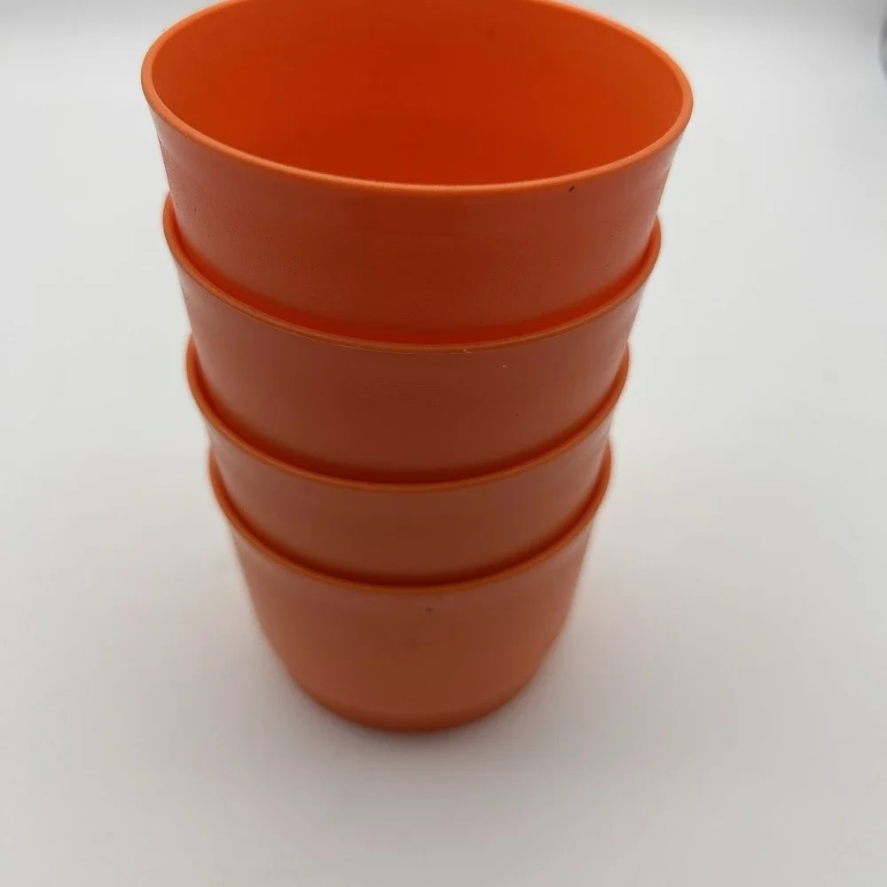 Tupperware Small Round #1229 Orange Snack Cups 4 oz, Lot of 4
